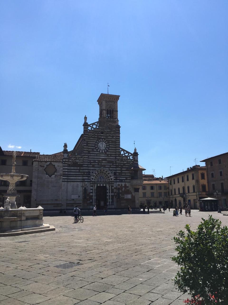 a7b5a071-b0df-4fba-b7cc-9f9e942b4573