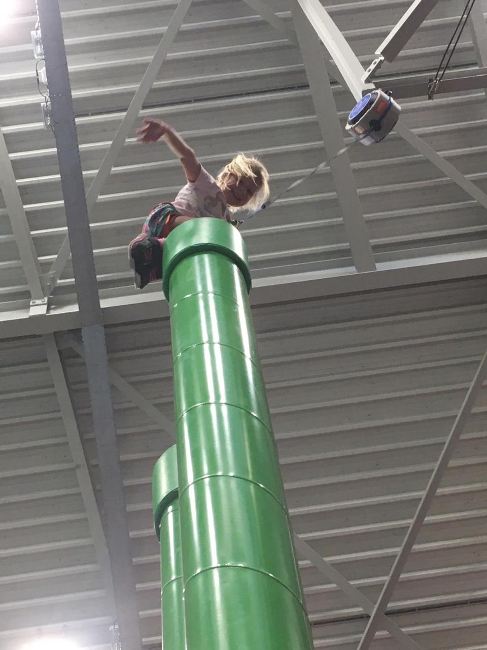 72A6BEB0-ABC6-4FC4-918A-E542E71BF501