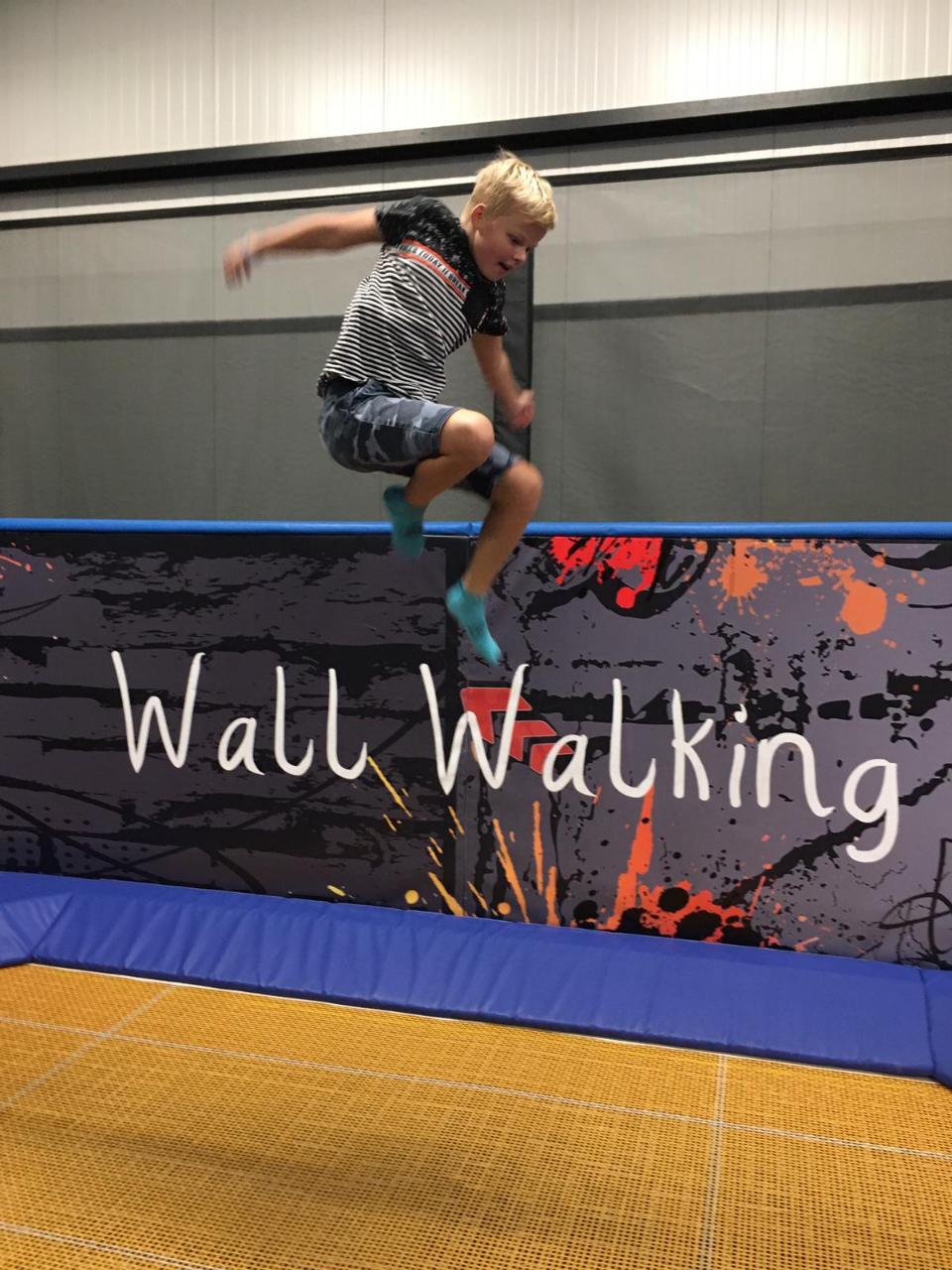 7B47B373-D409-4680-B2FE-BCB355D69188