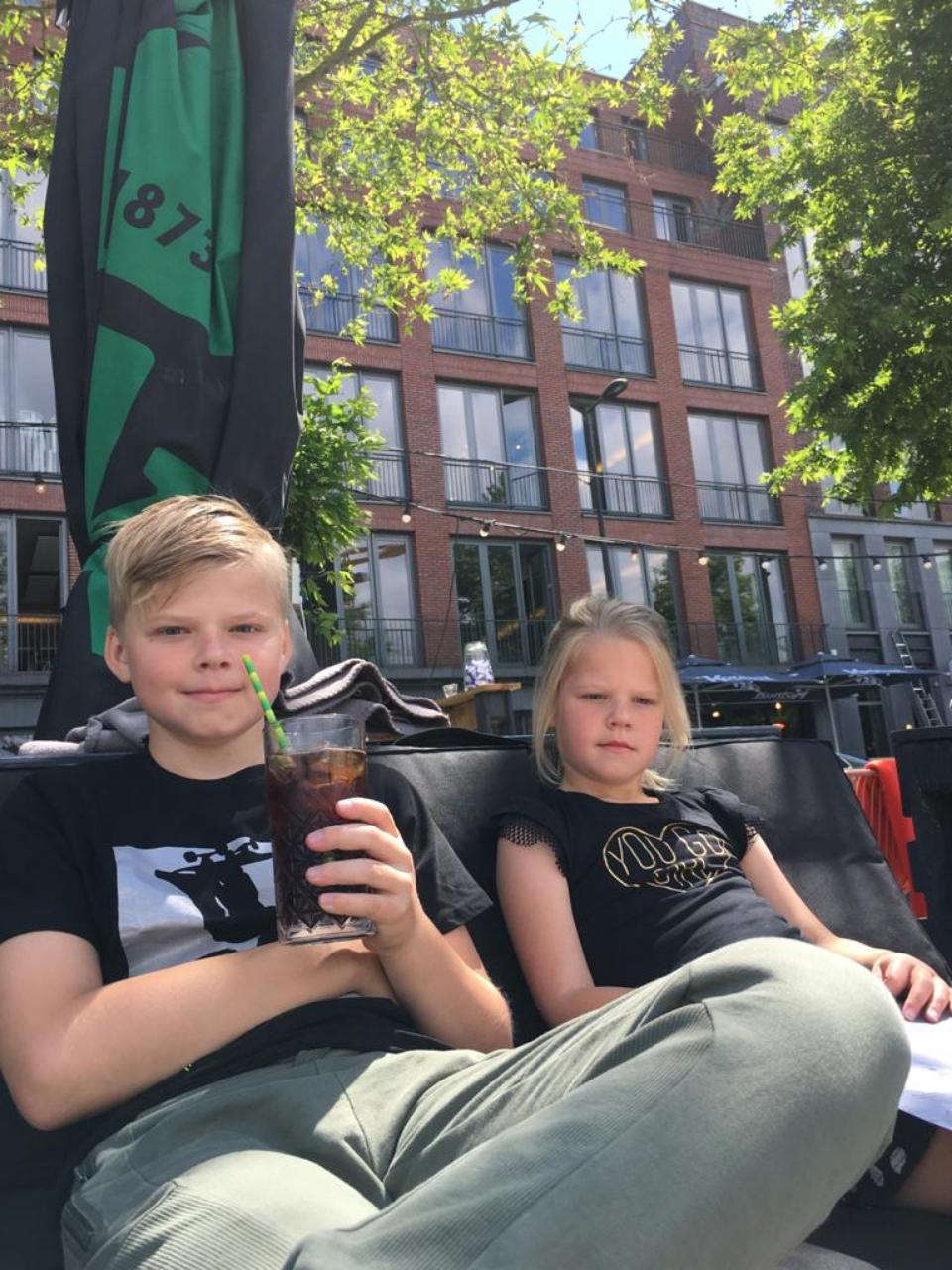 A1E57F47-A8D4-4054-84B2-0BAD815B43B7