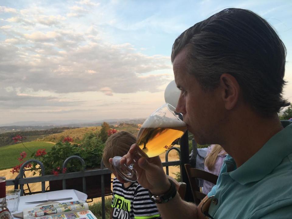 4DF97508-B3EF-49DB-B2D7-B9EC1BA45266