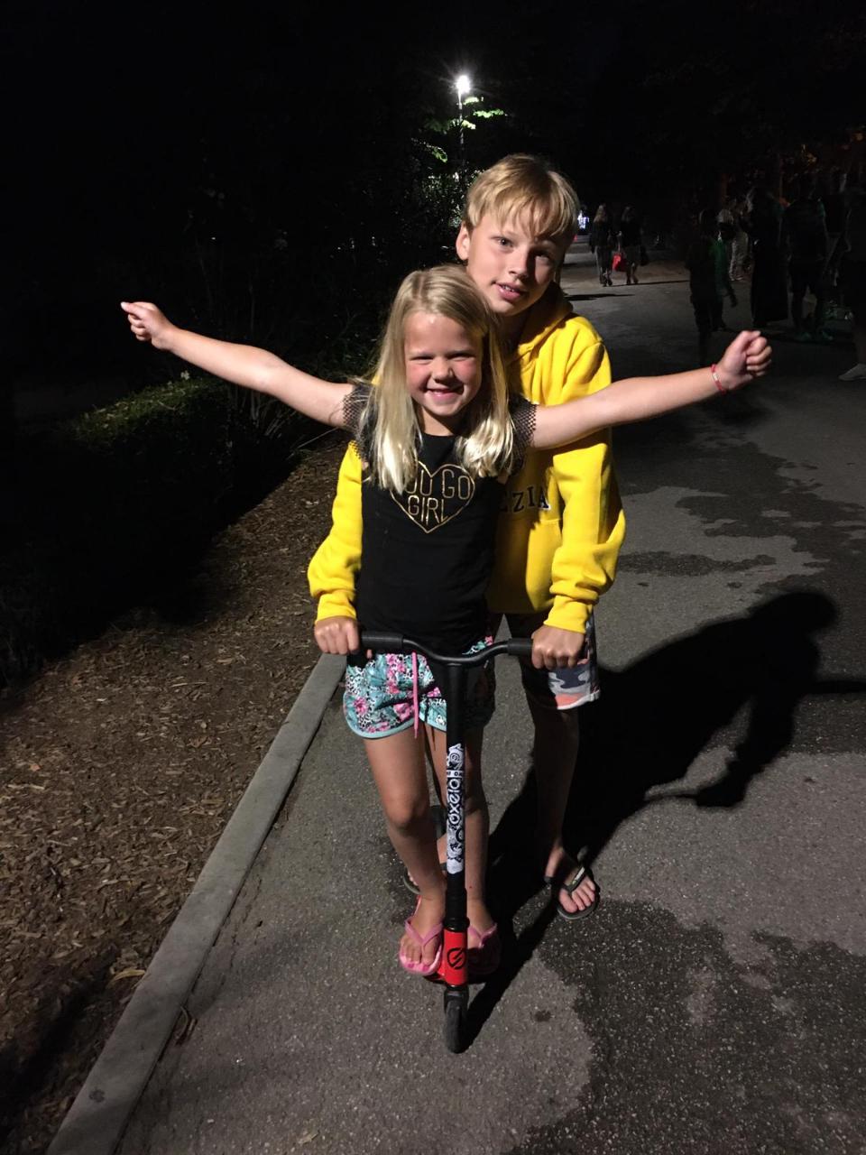 86AD00DF-7EFA-4812-A655-F7326E4FE94C