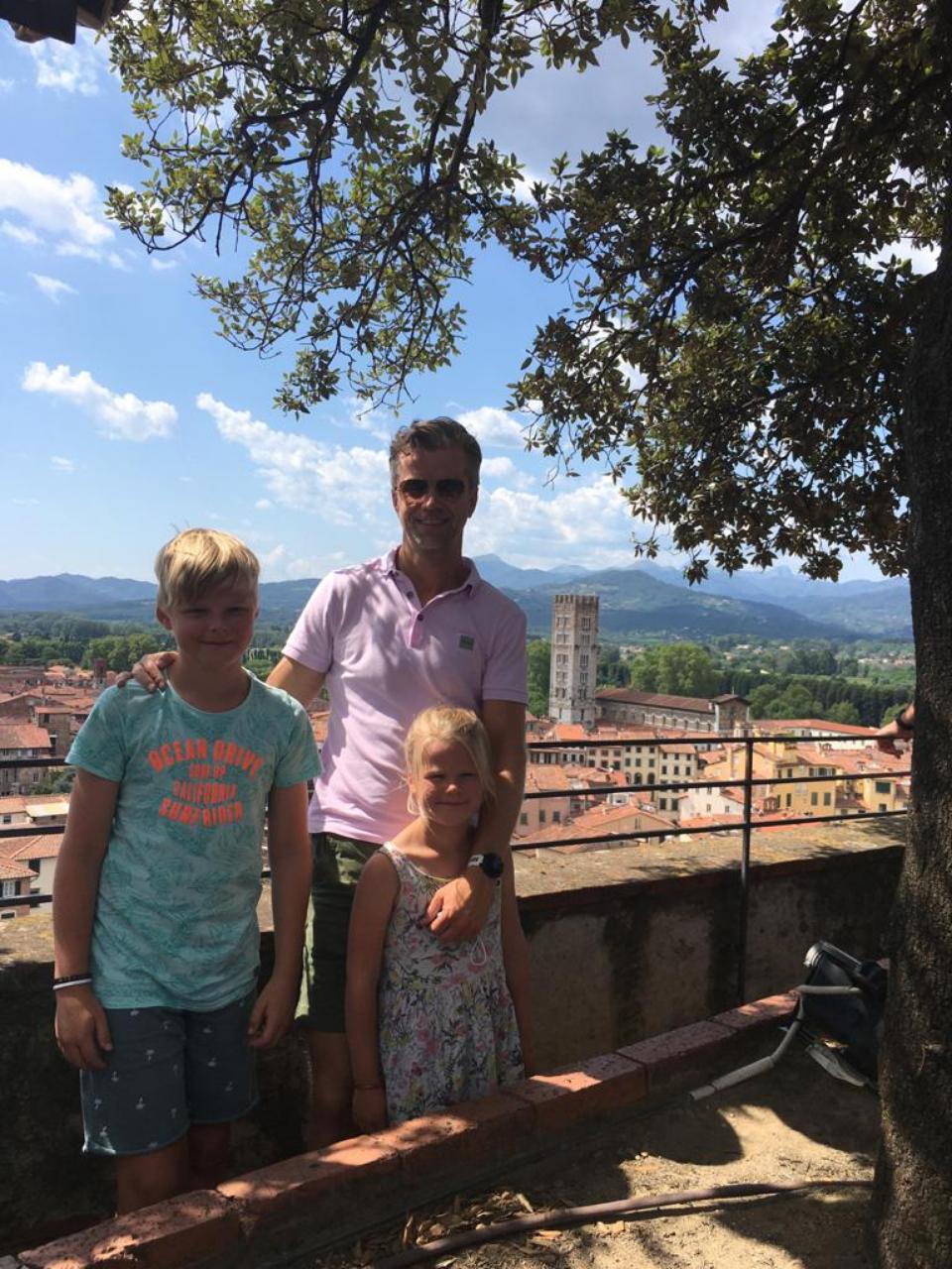 882F793C-C2BB-455D-8D48-0A574FA52420