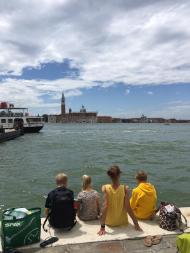 6B863B65-0A3A-4154-AD83-F7358505BDCC