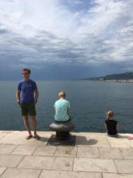 B459A28D-76E5-46FB-8605-88E25BC3EFAF