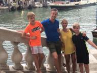 C5176400-1722-4F44-BEE9-A1D7760DA152