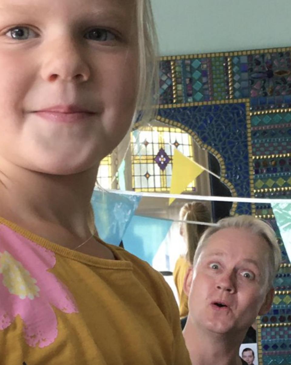 E578B720-0FC3-4D29-8F25-11E0D2A615A6