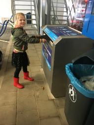 24523453-7E47-4ED4-9860-3E598DD1DE79