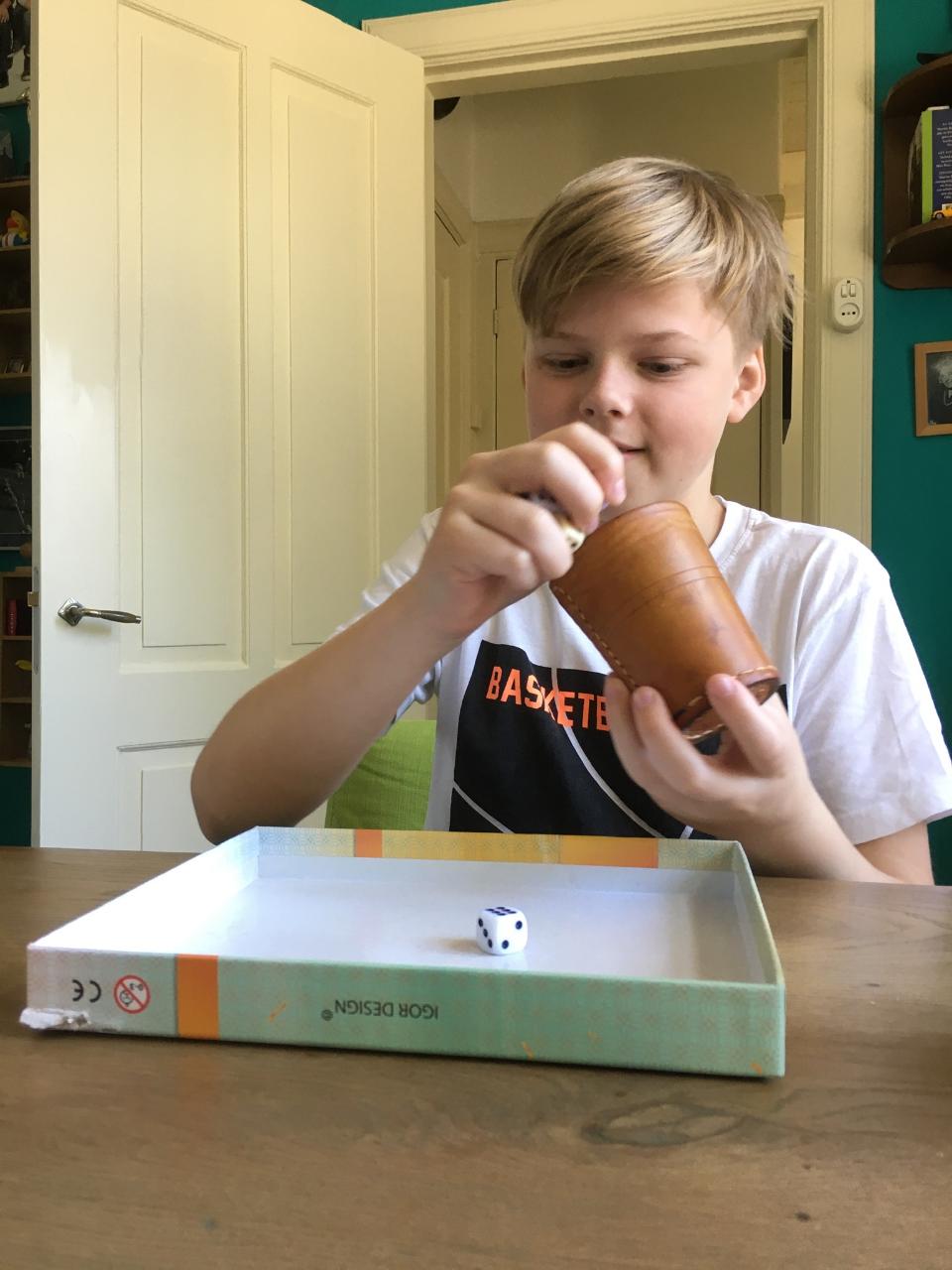 3D051A28-59EC-4C0E-88C7-CA6DC67A30B7