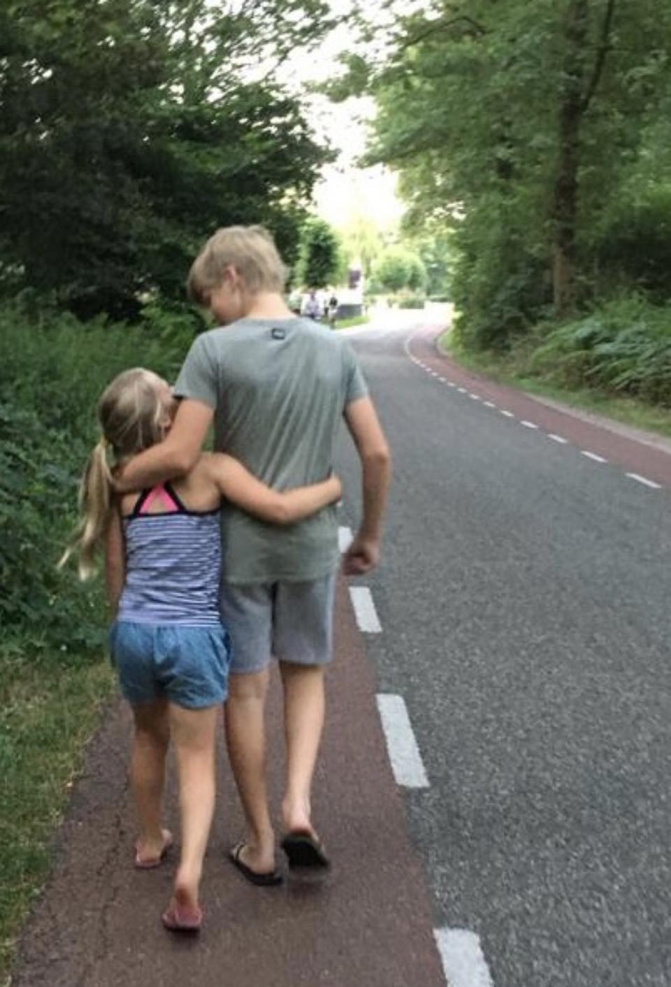 455703B8-0FBE-4A68-8067-701C5F93B10F