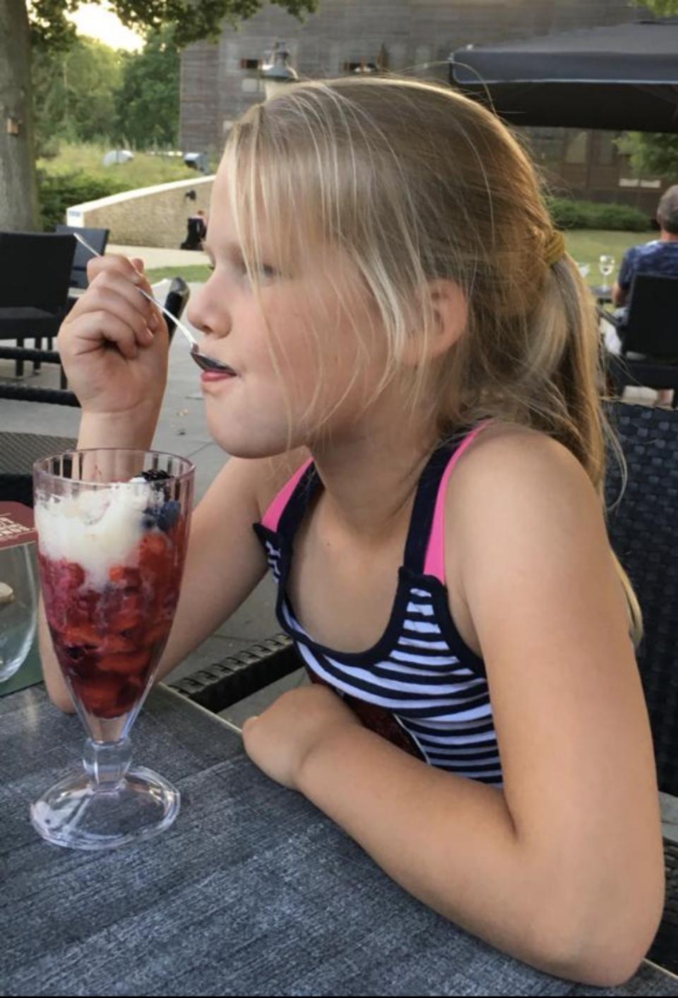 D49F4255-C725-4F54-9C8B-9E55C48FB150