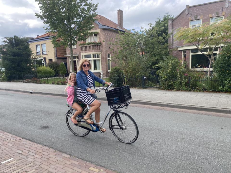 C7AEC51D-913A-4276-ACEC-15DC8BB86F21