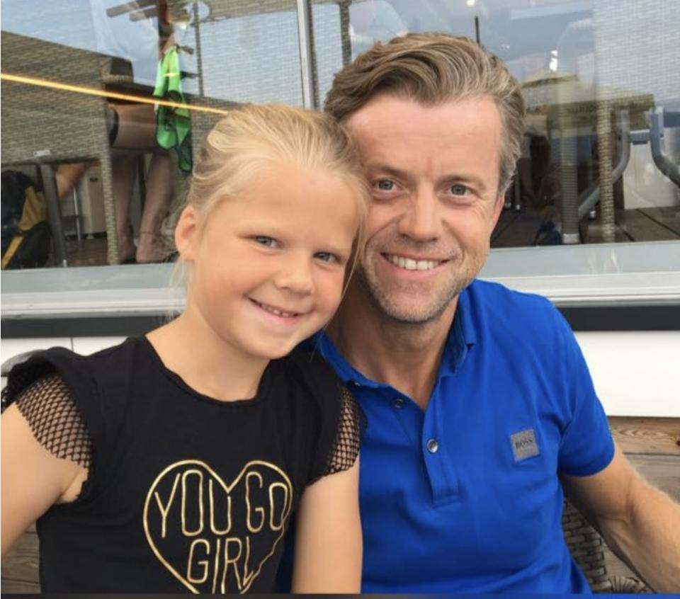 0563F540-D06D-40A2-9522-C262D5B1589E