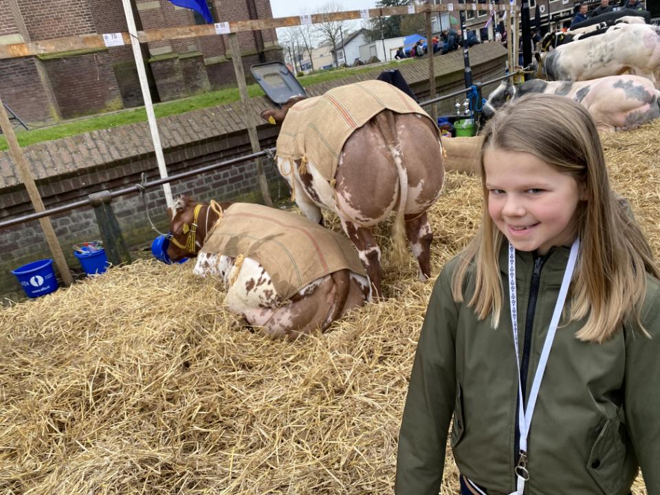 7845FD60-97BF-4277-BF5C-9BA39A55BF93